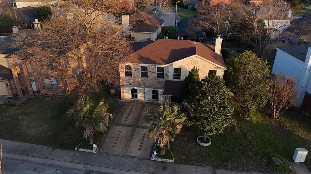 7022 Lanyon Dr - Photo 2 of 4