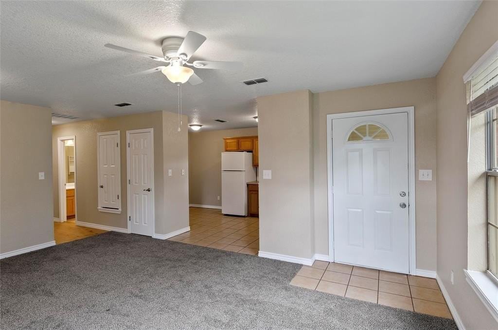 225 Oak Ct #225 - Photo 6 of 30