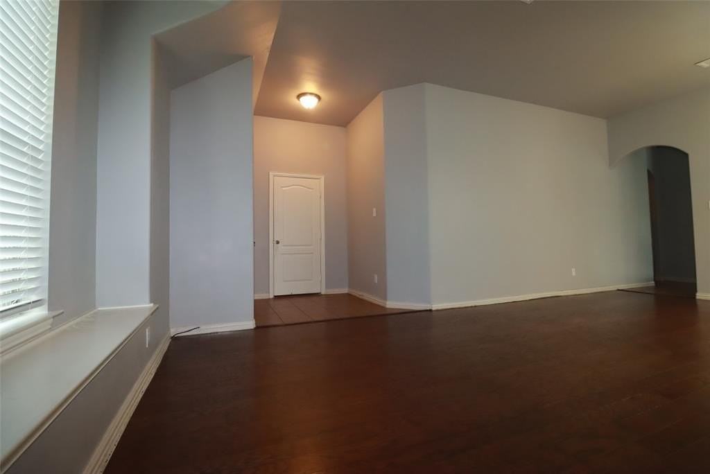 205 Cedar Creek Dr - Photo 3 of 25