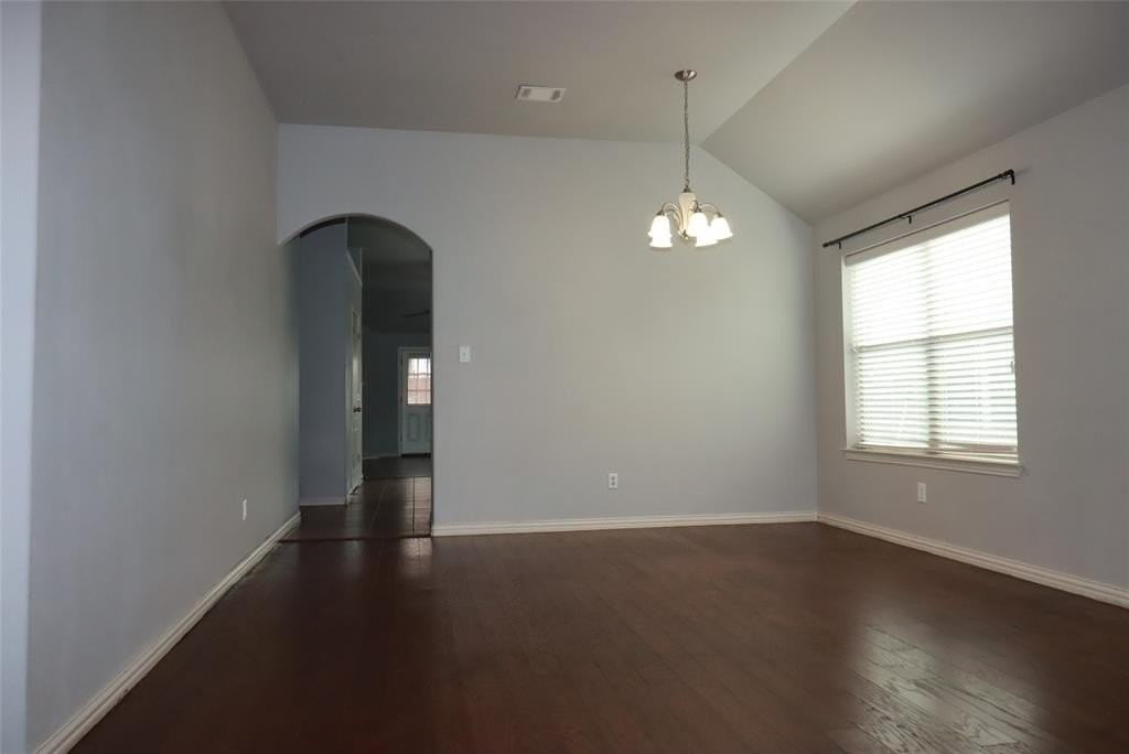 205 Cedar Creek Dr - Photo 4 of 25