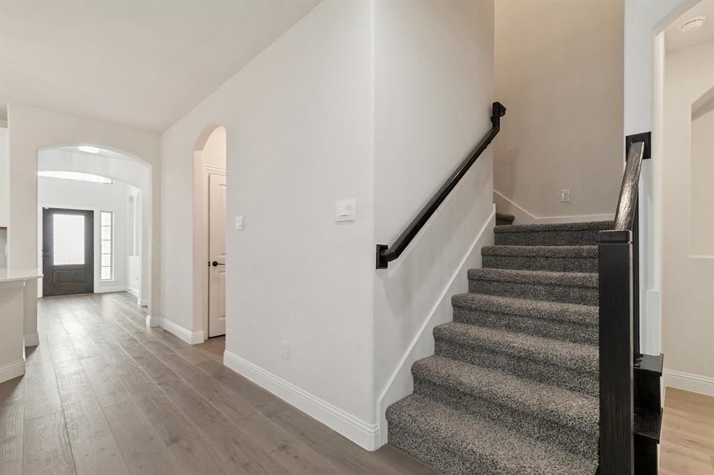 7636 Cherry Blossom Ln - Photo 5 of 34