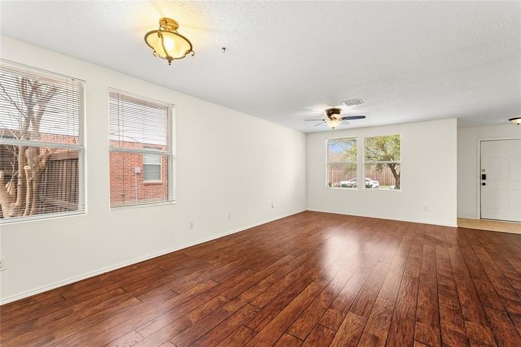 1528 Wynfield Dr - Photo 3 of 22