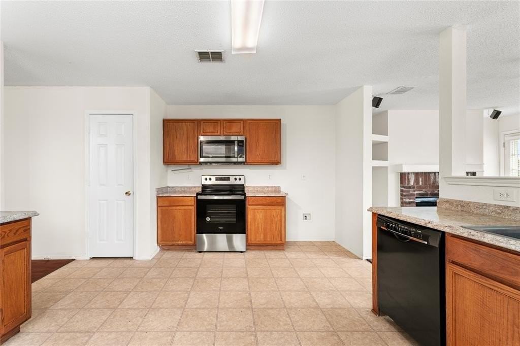 1528 Wynfield Dr - Photo 6 of 22