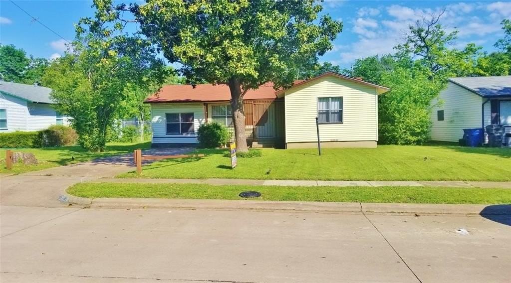 12116 Hoblitzelle Dr - Photo 2 of 30