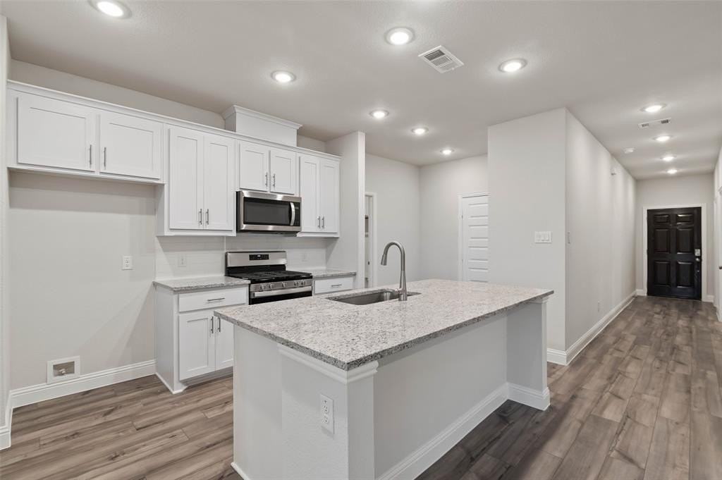 220 Fire Rock Dr - Photo 2 of 19