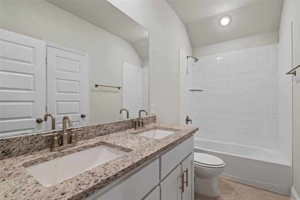 220 Fire Rock Dr - Photo 5 of 19