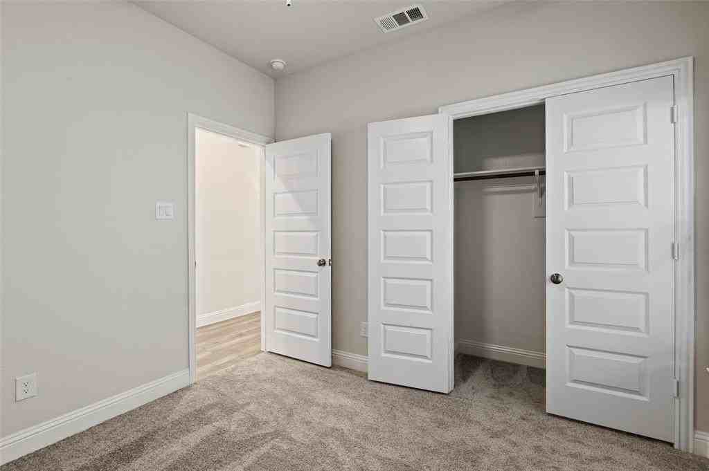 220 Fire Rock Dr - Photo 6 of 19