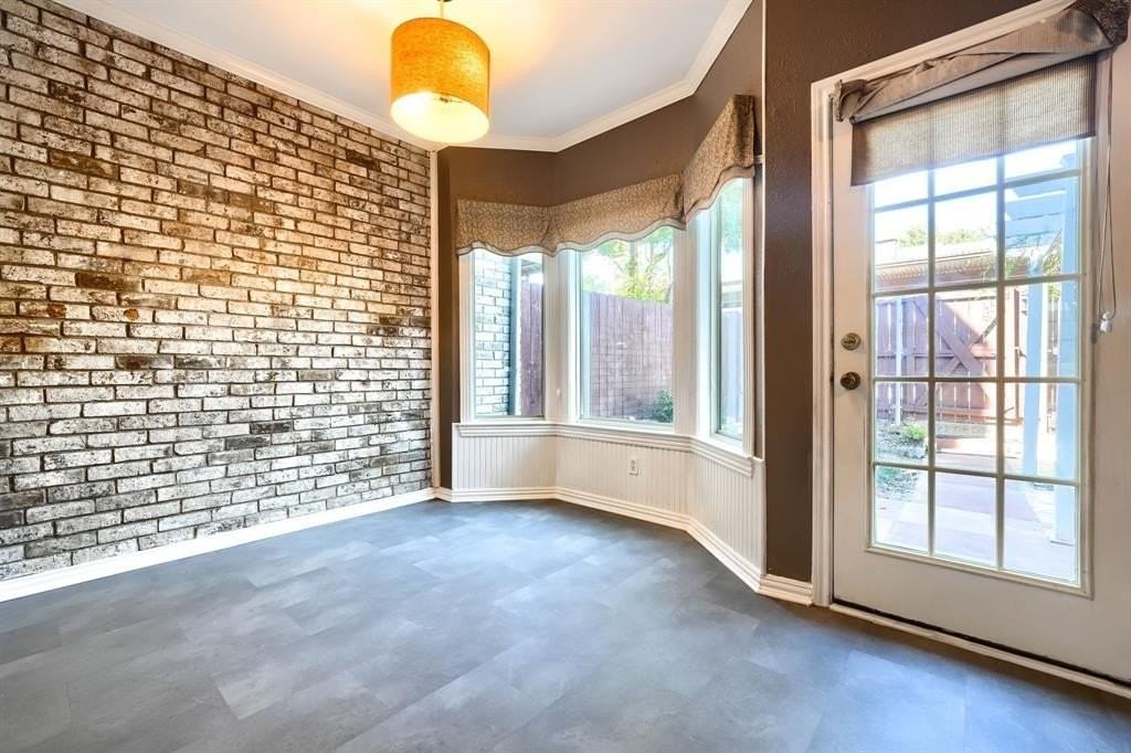 607 Trailwood Ct - Photo 3 of 28