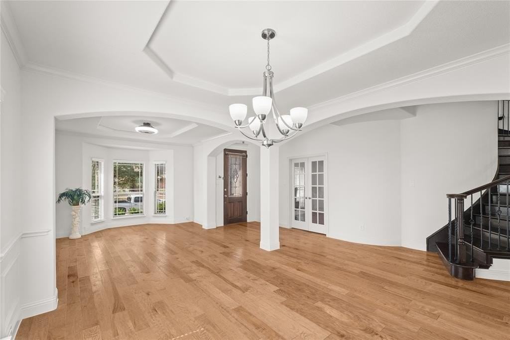 14132 Steadman Dr - Photo 4 of 40