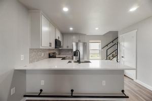 featured image of 565 Ramsey Dr