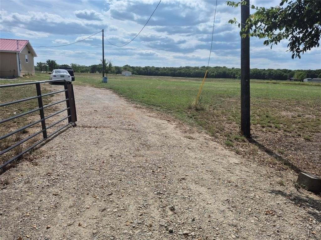 4021 County Road 4805 - Photo 3 of 18