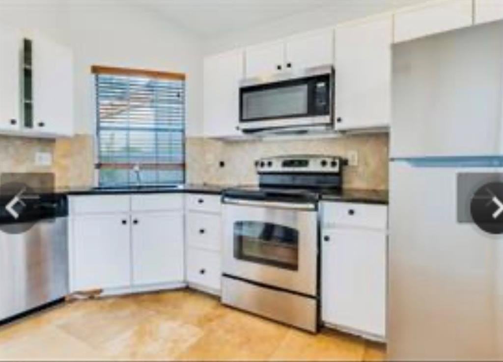 625 Fiesta Cir - Photo 6 of 17