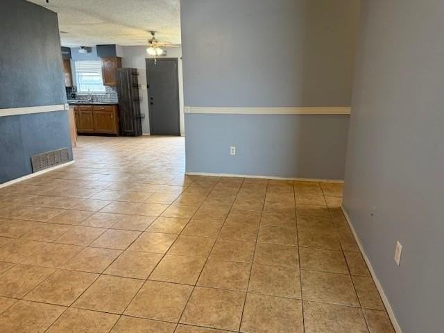 825 Alameda Rd - Photo 3 of 20