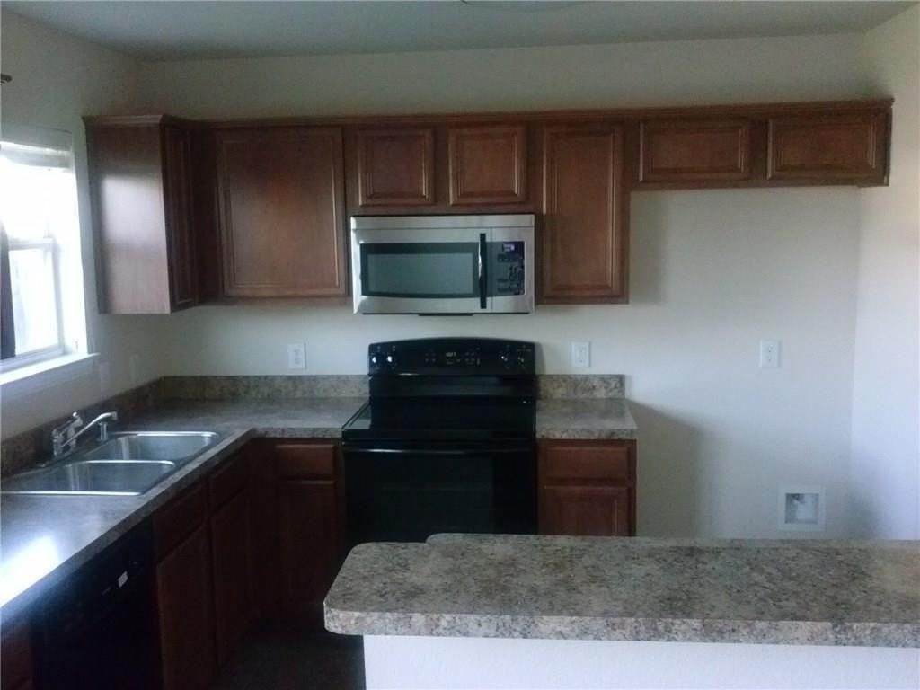 616 Fleming St - Photo 4 of 8