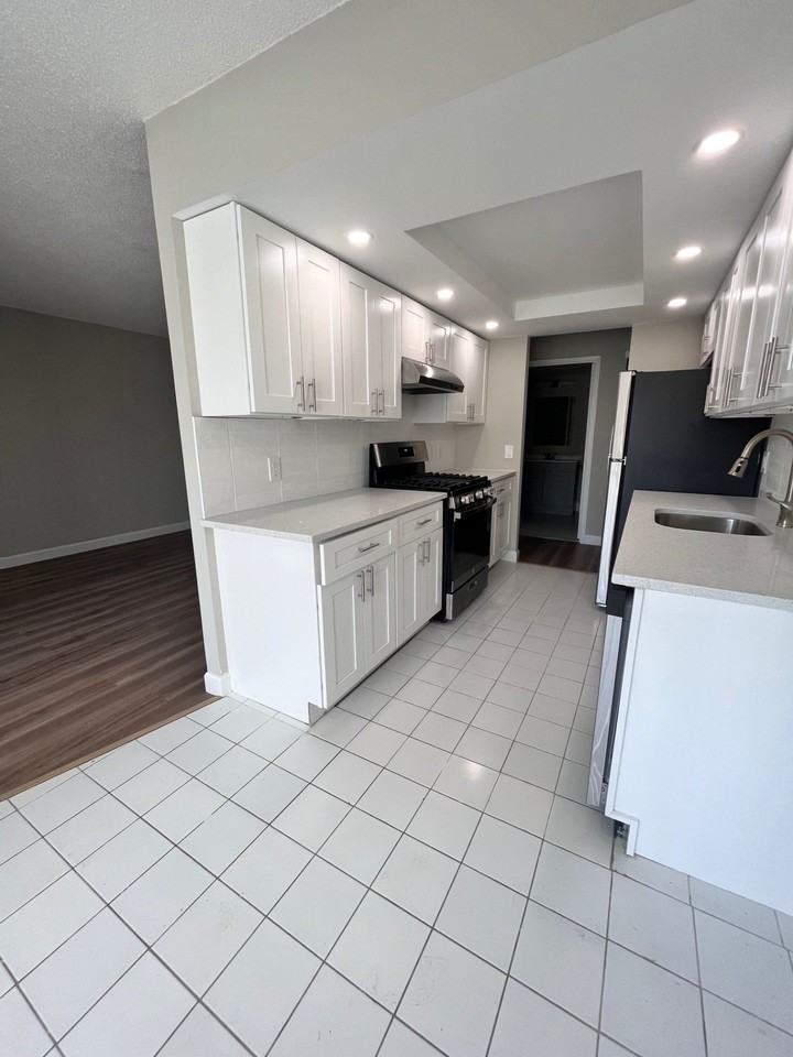 171 Wellington Ct #3F - Photo 5 of 36