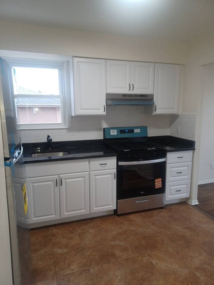 10300 102nd St #2 - Photo 2 of 16