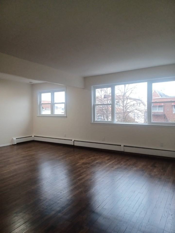 10300 102nd St #2 - Photo 3 of 16