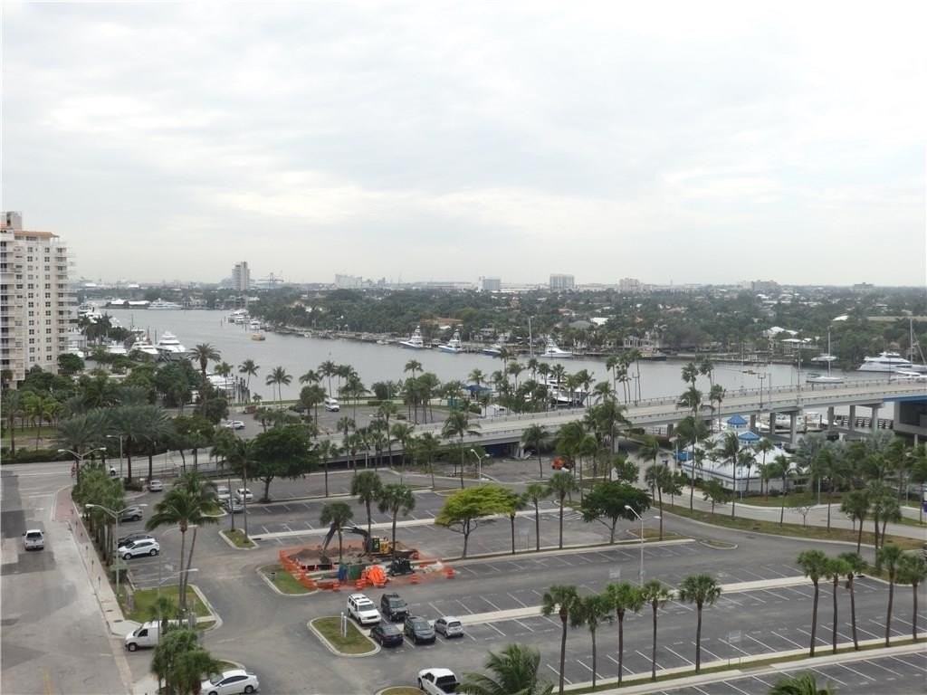 100 S Birch Rd #1106B - Photo 6 of 34