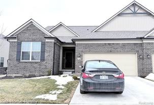 712 W Spaniel Dr - Photo 1 of 1