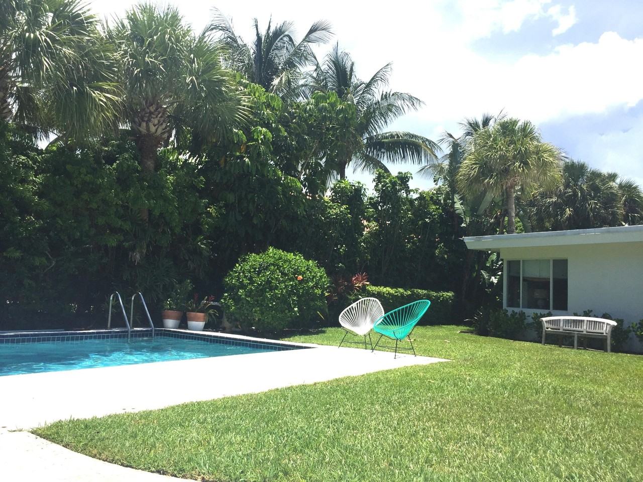 145 Beacon Ln - Photo 2 of 15