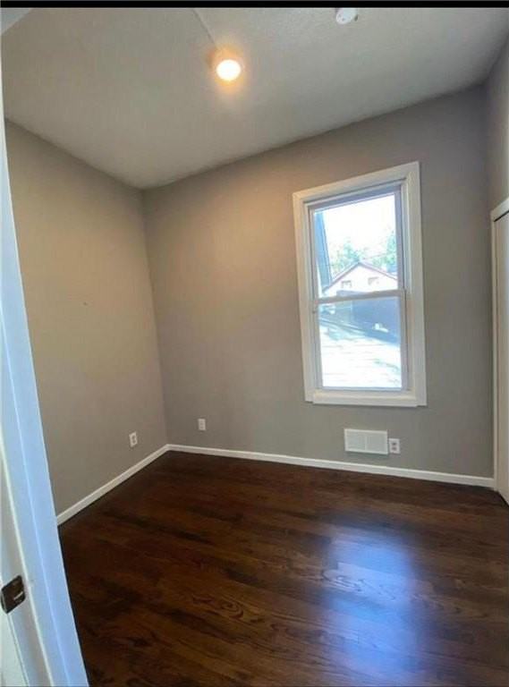 505 Beaumont St - Photo 4 of 7