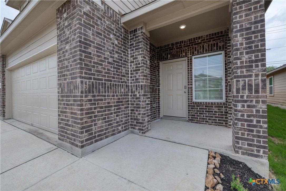 2861 Brogan Crk - Photo 2 of 33