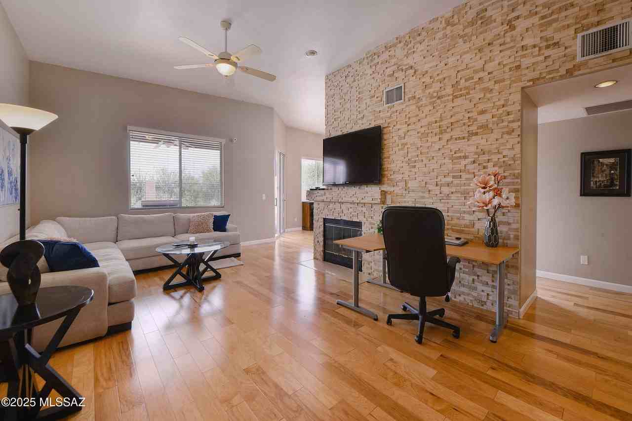 11979 N Labyrinth Dr - Photo 4 of 21