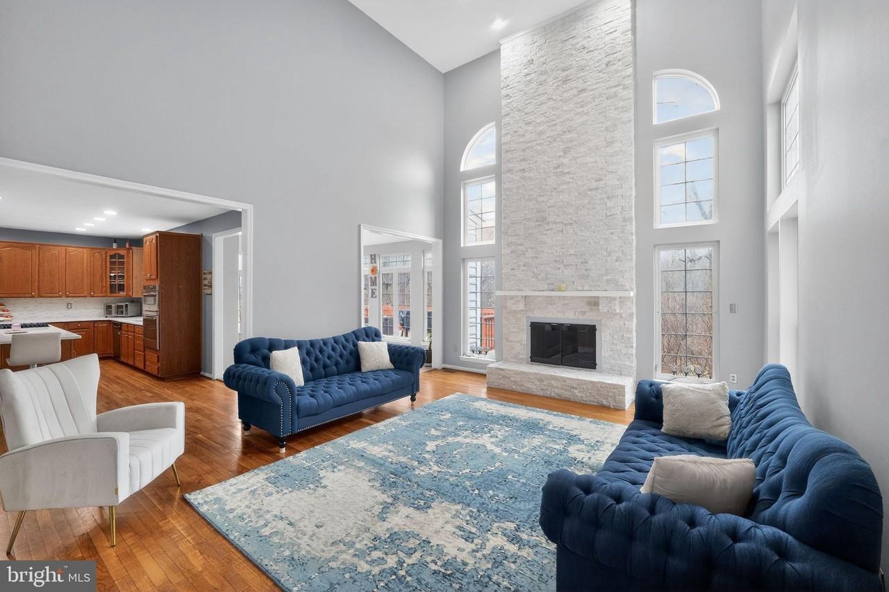 11433 Seneca Forest Cir - Photo 4 of 50