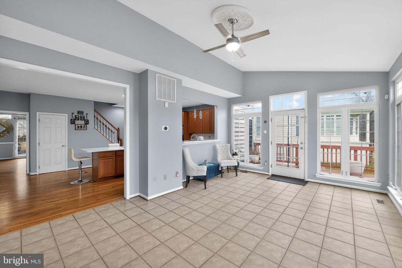 11433 Seneca Forest Cir - Photo 6 of 50