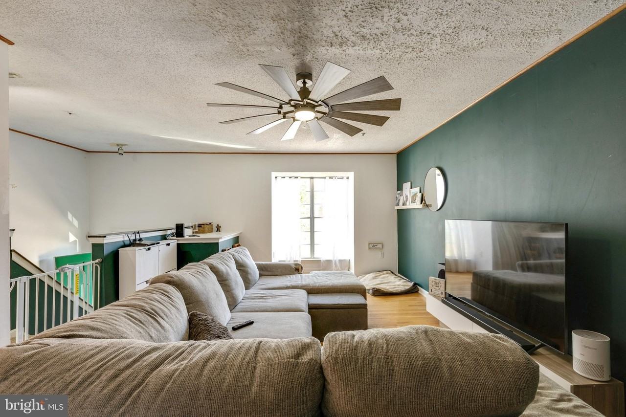 8329 Founders Woods Way - Photo 7 of 26