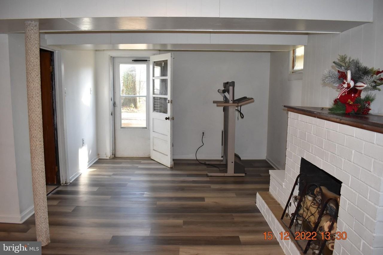 9113 Kinzer St - Photo 6 of 6