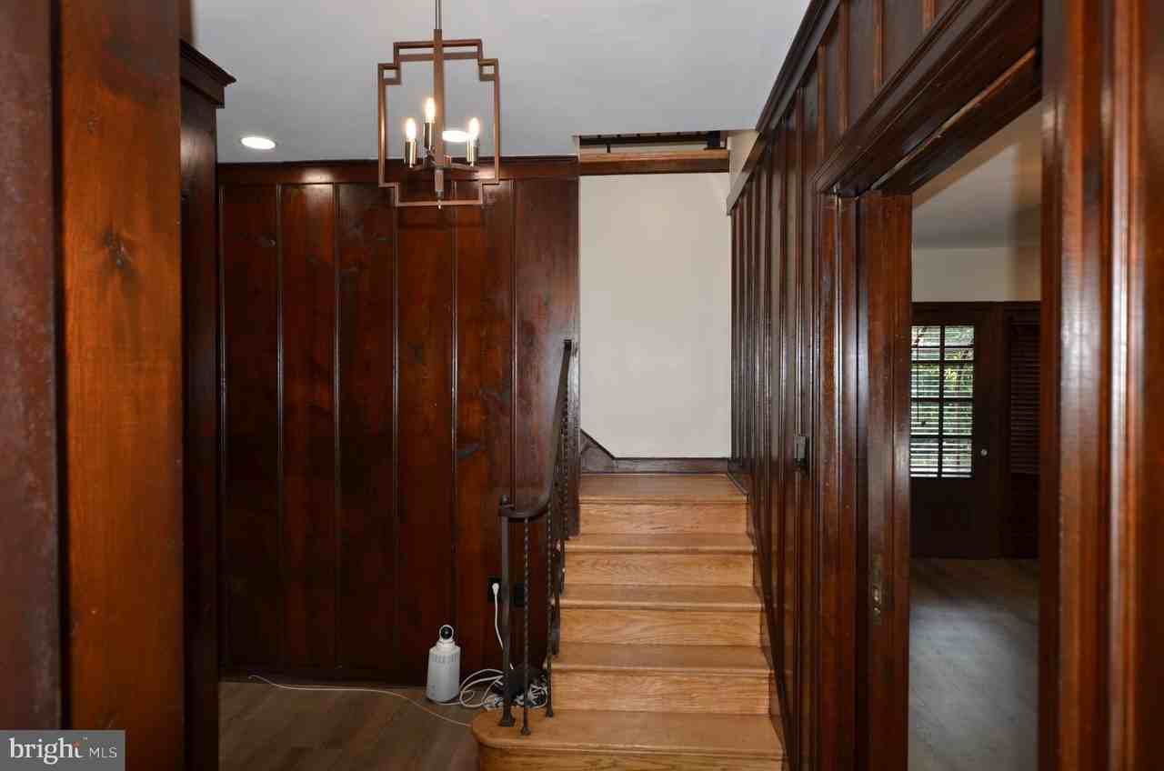 4409 Beechwood Rd - Photo 5 of 25