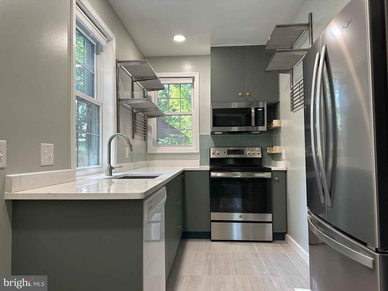 4409 Beechwood Rd - Photo 7 of 25