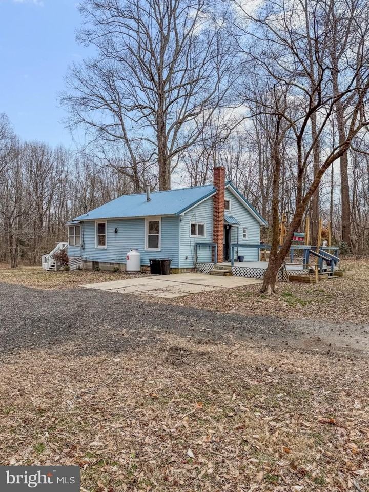 22801 Booker Washington Ave - Photo 6 of 42