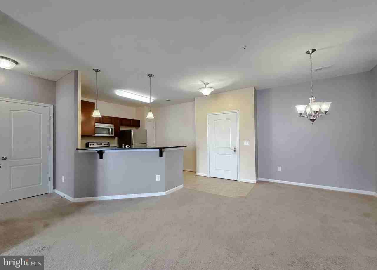 23530 F D R Blvd Unit 206 - Photo 4 of 32