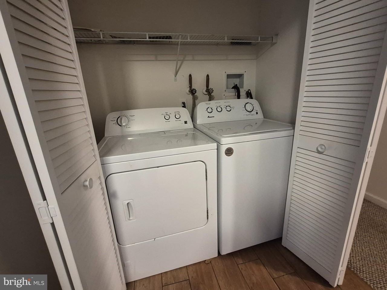 17 Sandra Rd - Photo 7 of 14