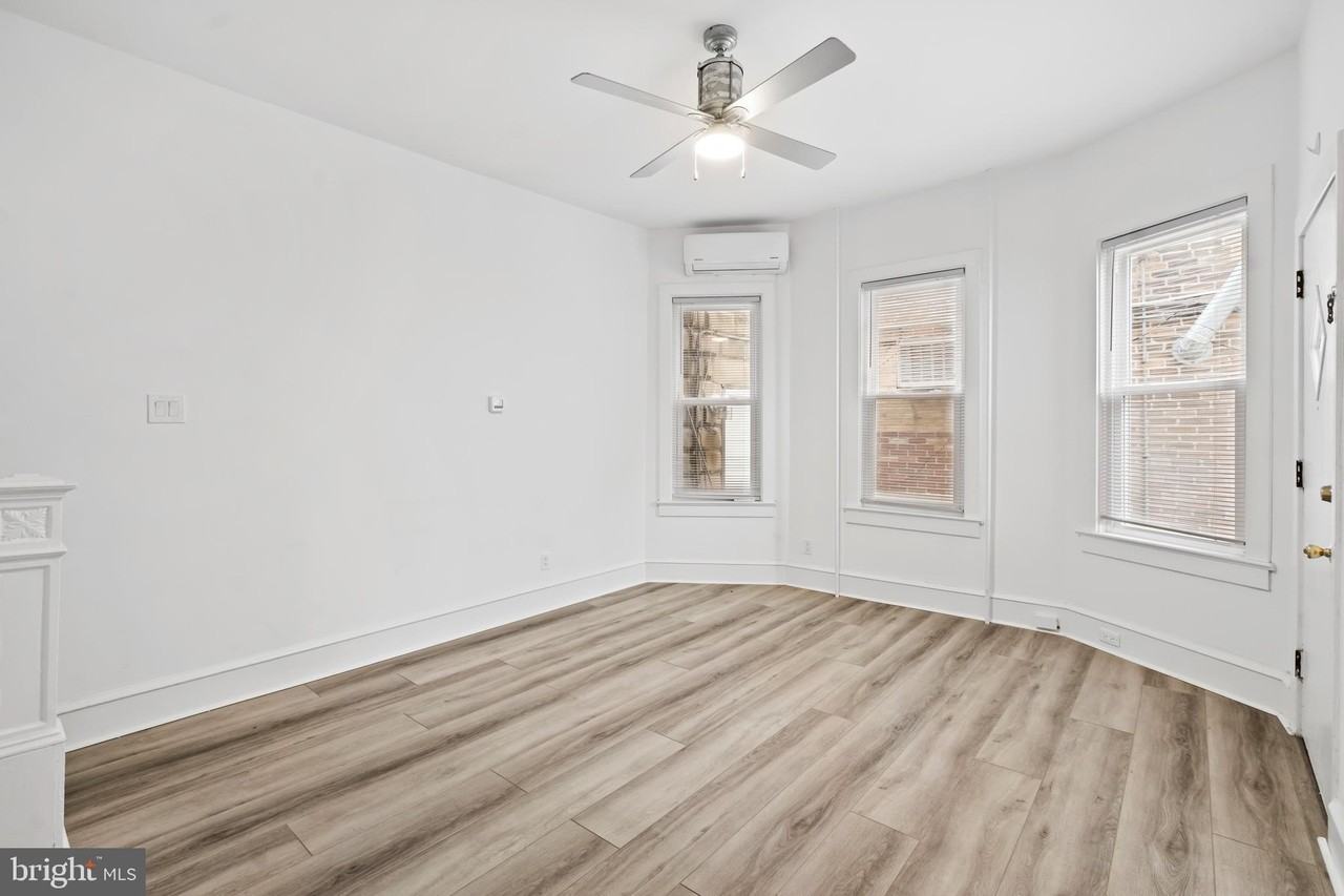 508 Station Ave Unit C - Photo 2 of 24