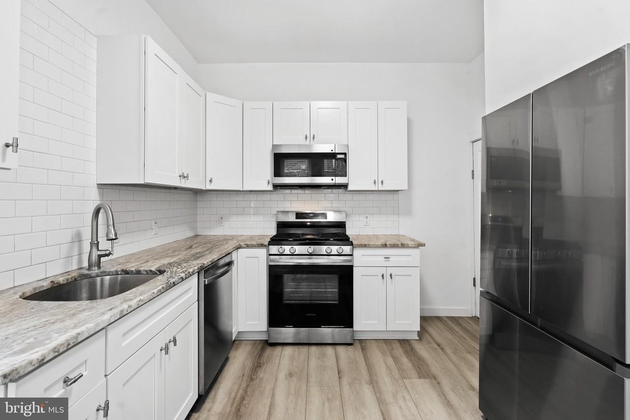 508 Station Ave Unit C - Photo 7 of 24