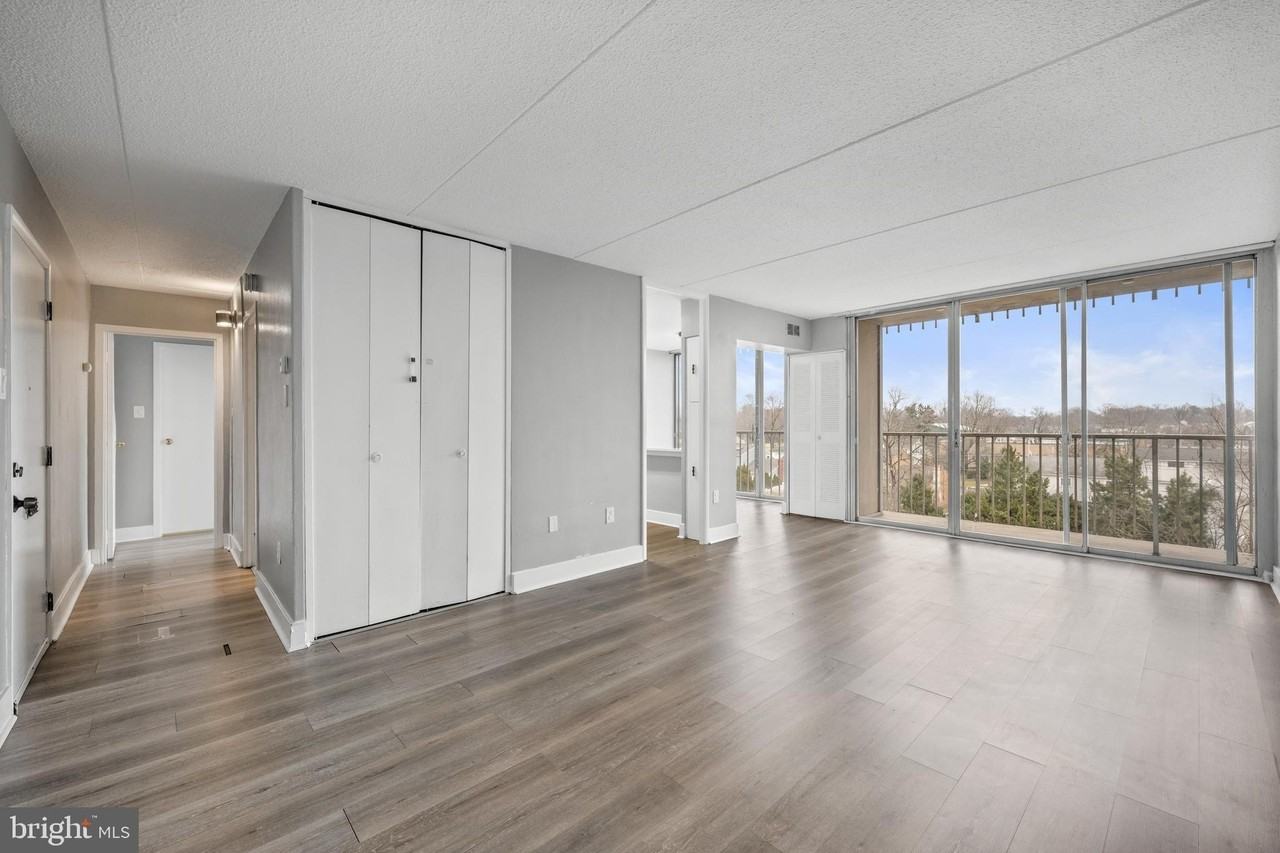 423 Cooper Landing Rd - Photo 2 of 16