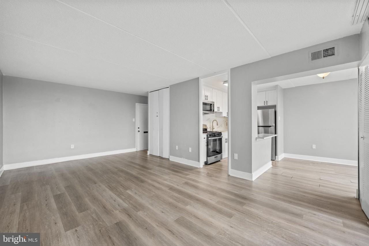 423 Cooper Landing Rd - Photo 3 of 16