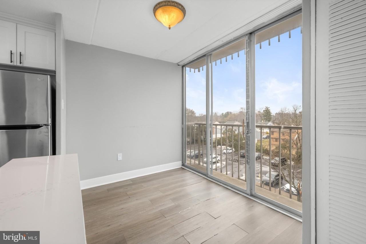 423 Cooper Landing Rd - Photo 4 of 16