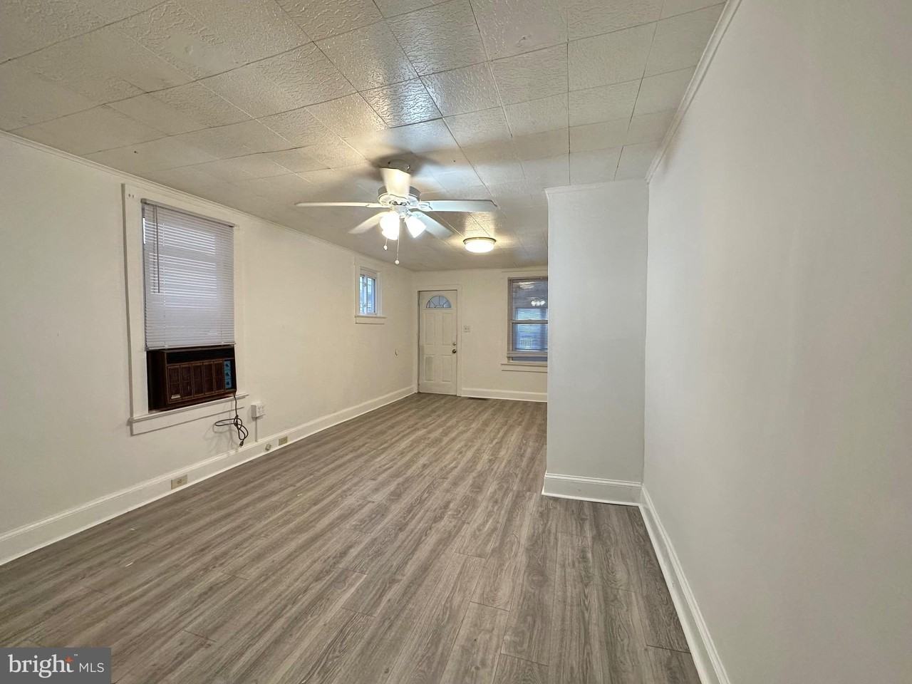 28 Park Ln - Photo 7 of 13