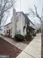 featured image of 345 Nassau St Apt 6 #Apt 6