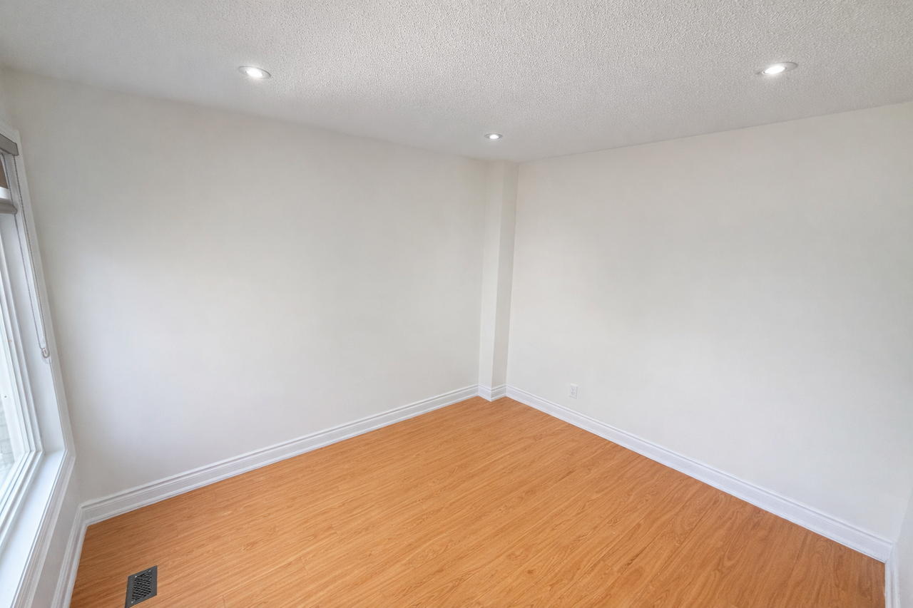 12 Horsham St #1 - Photo 3 of 13