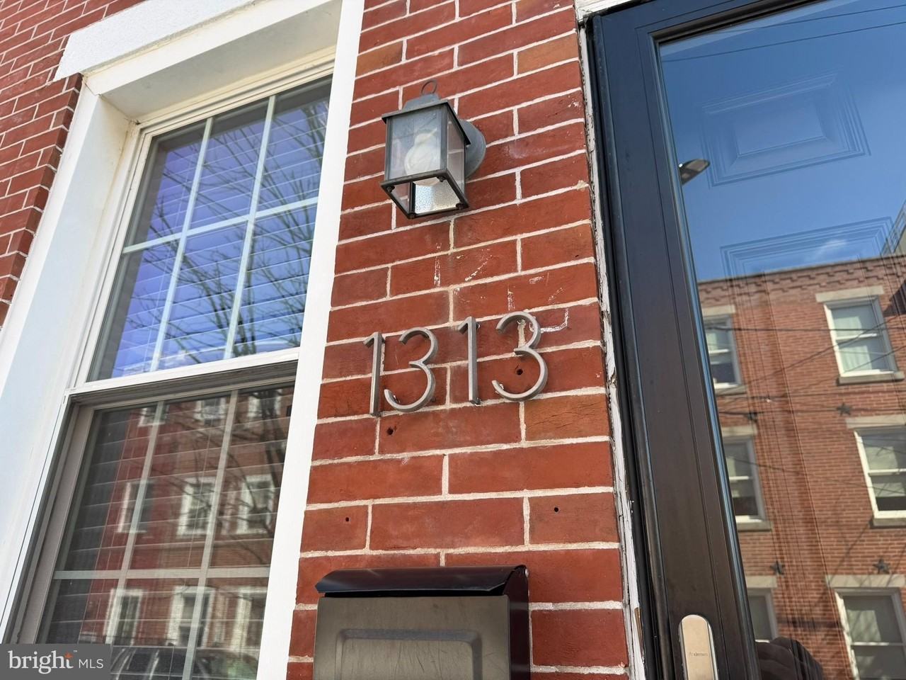 1313 S Howard St - Photo 2 of 27