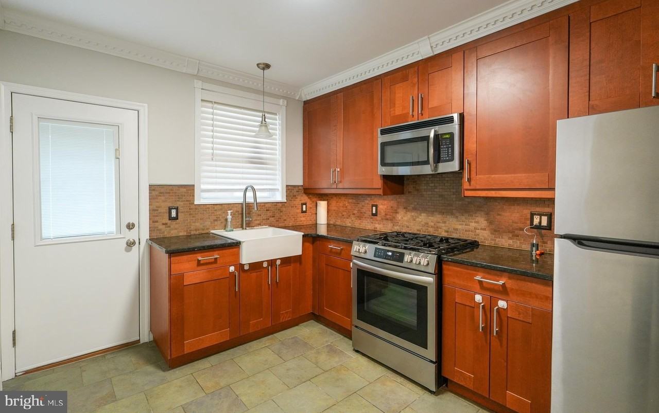 2429 S Garnet St - Photo 7 of 26