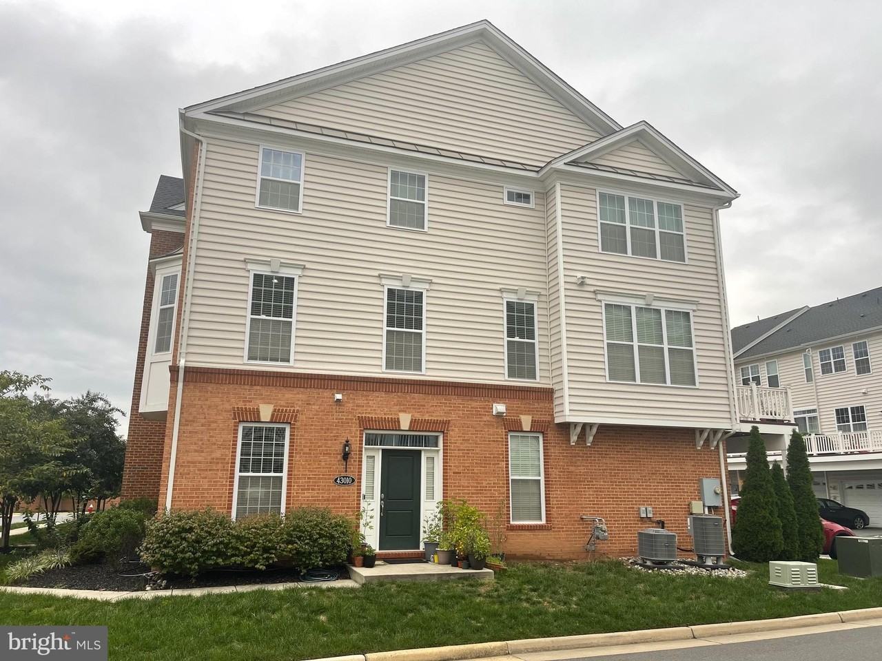 43010 Paris Gap Sq - Photo 3 of 41