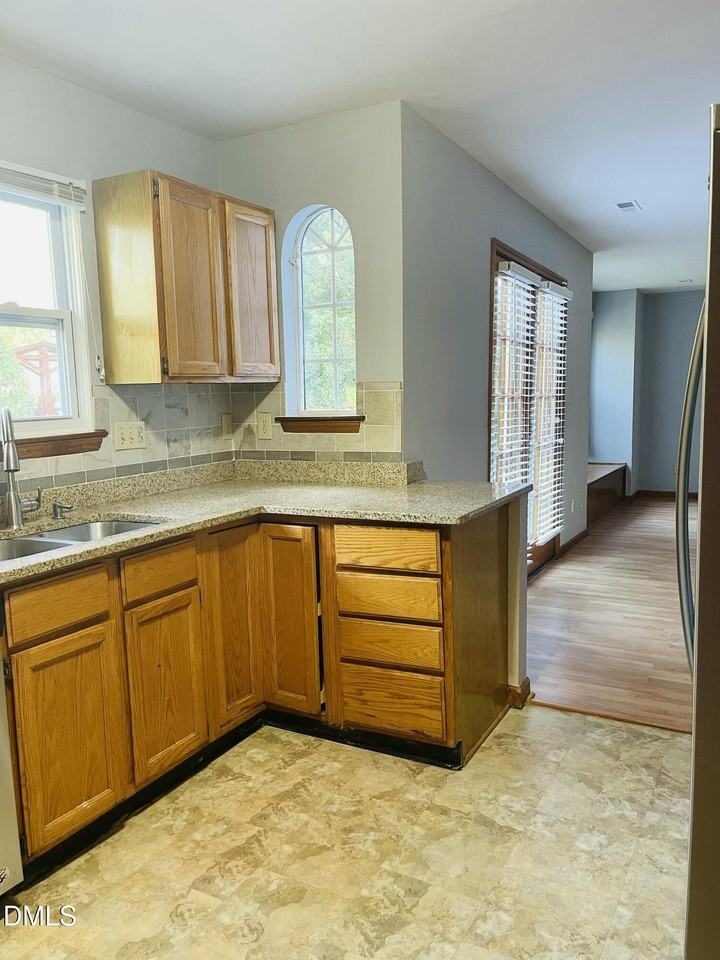 104 Page Xing - Photo 3 of 14