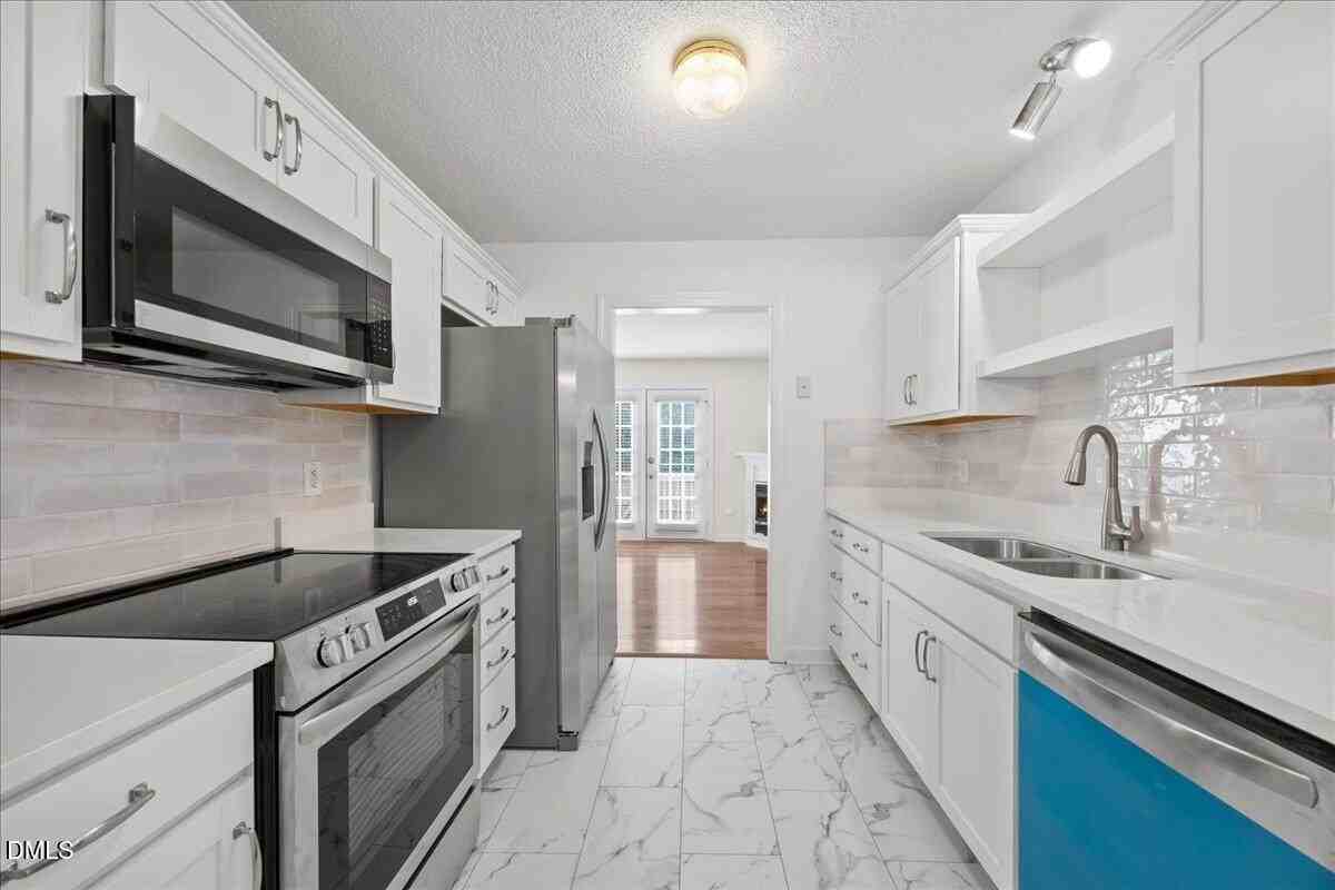 1932 Stroll Cir - Photo 6 of 24