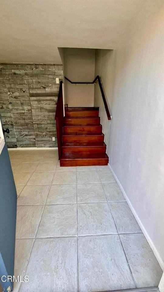 1539 Santa Ynez St #1 - Photo 3 of 15